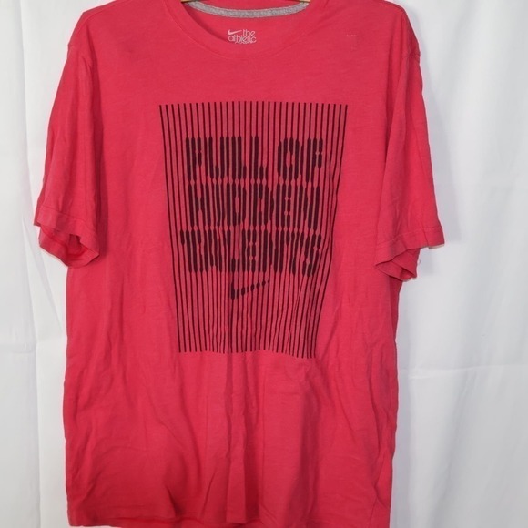 Nike Full of Hidden Talents Tshirt Red Size XL Mens Short Sleeve - Picture 1 of 12